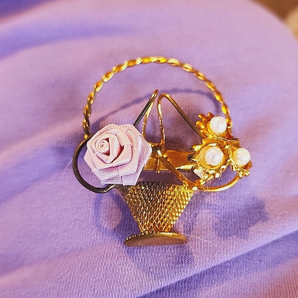 Vintage Metal Weaved Flower Basket Brooch with Silk Flower & pearls